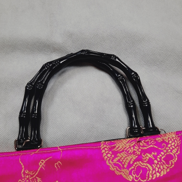 Pink Dragon Print Purse - Picture 2 of 8